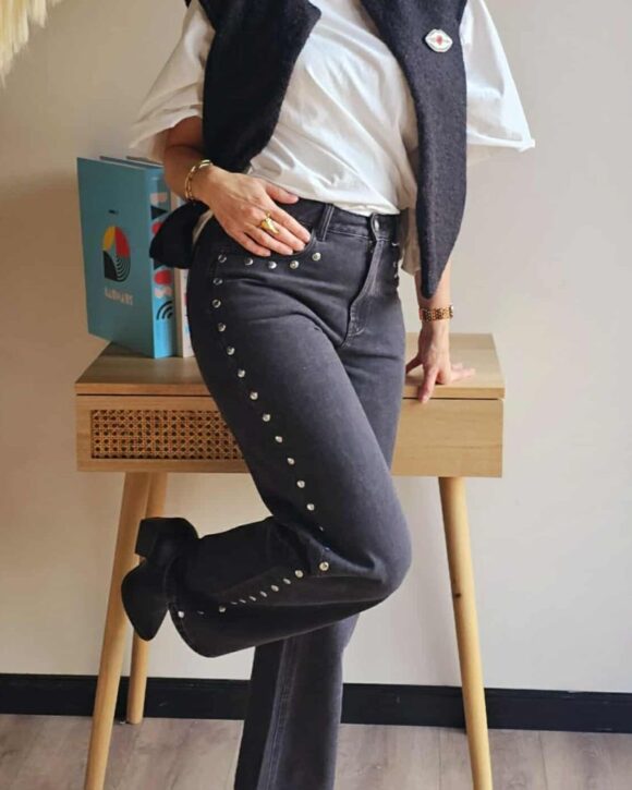 Jean femme rock coupe légèrement évasée