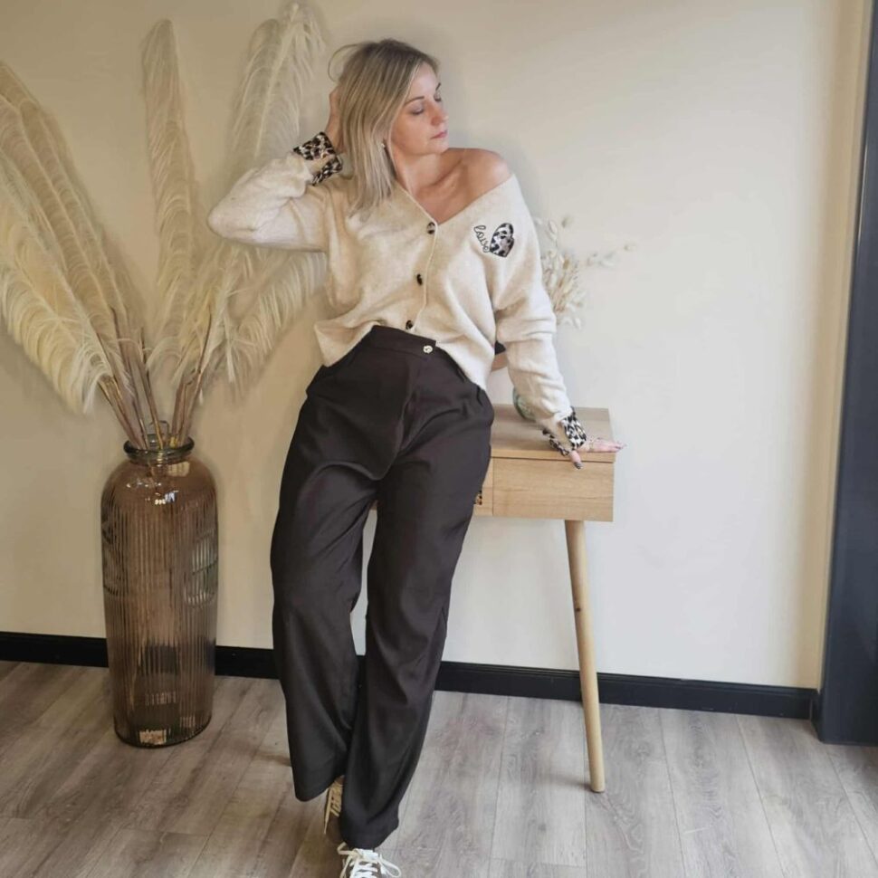 Look femme chocolat et léopard tendance automne/hiver 2025
