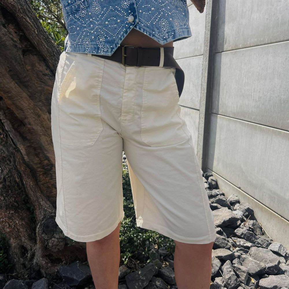 Bermuda THOMAS