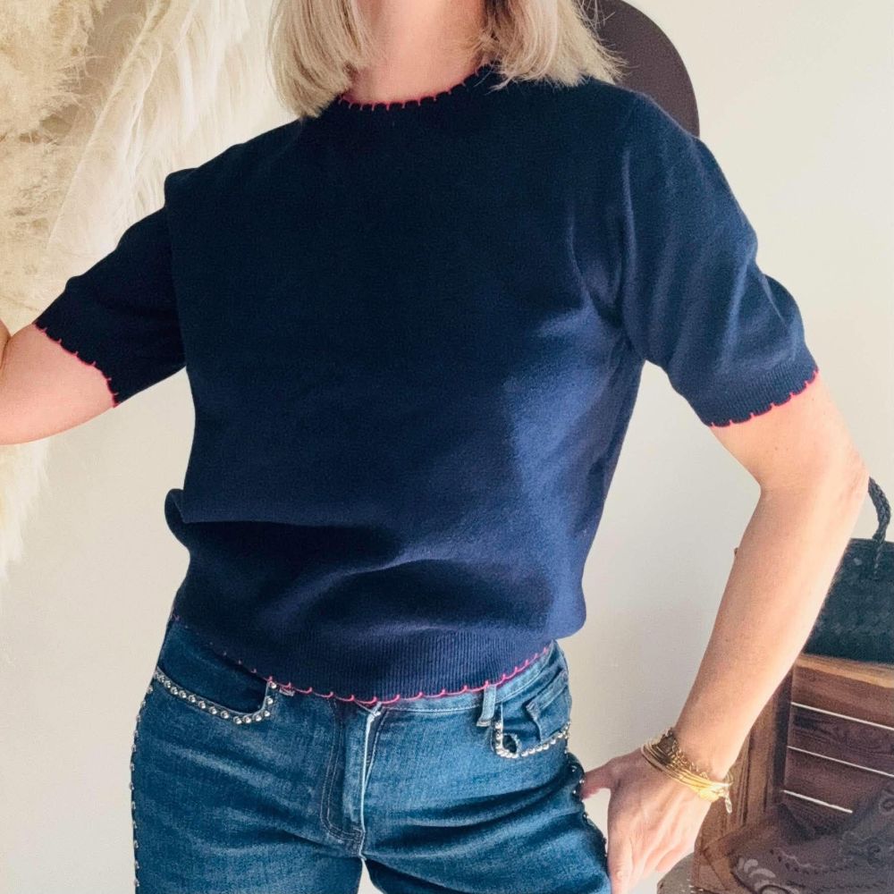 Pull COEUR femme avec un détail cœur au dos